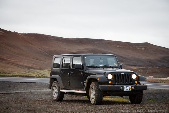Jeep Near Mývatn