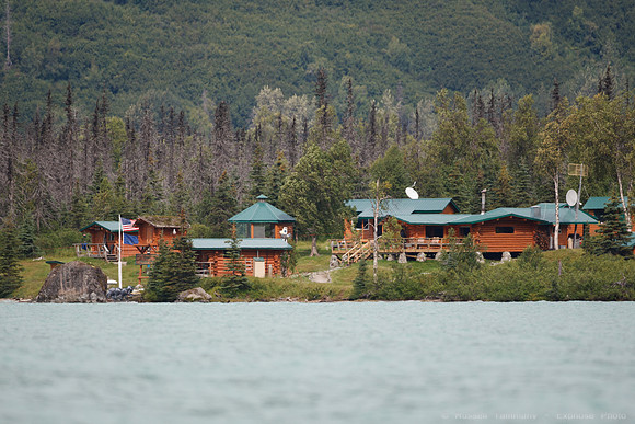 Redoubt Mountain Lodge - Crescent Lake