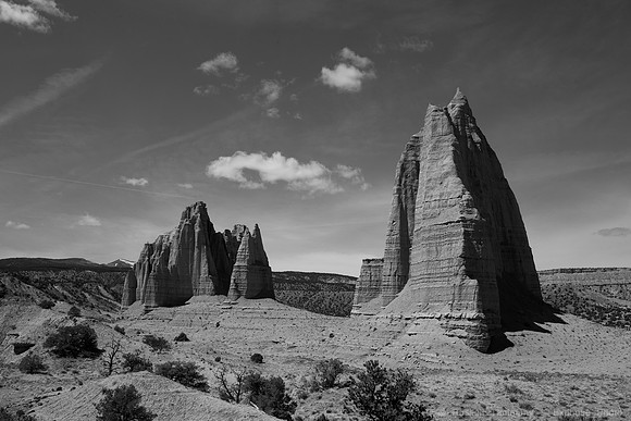 Cathedral Valley Loop