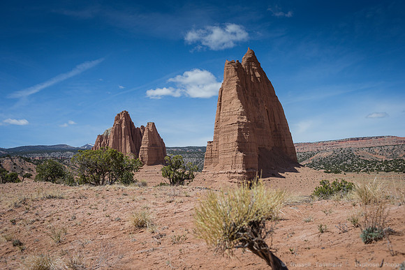 Cathedral Valley Loop